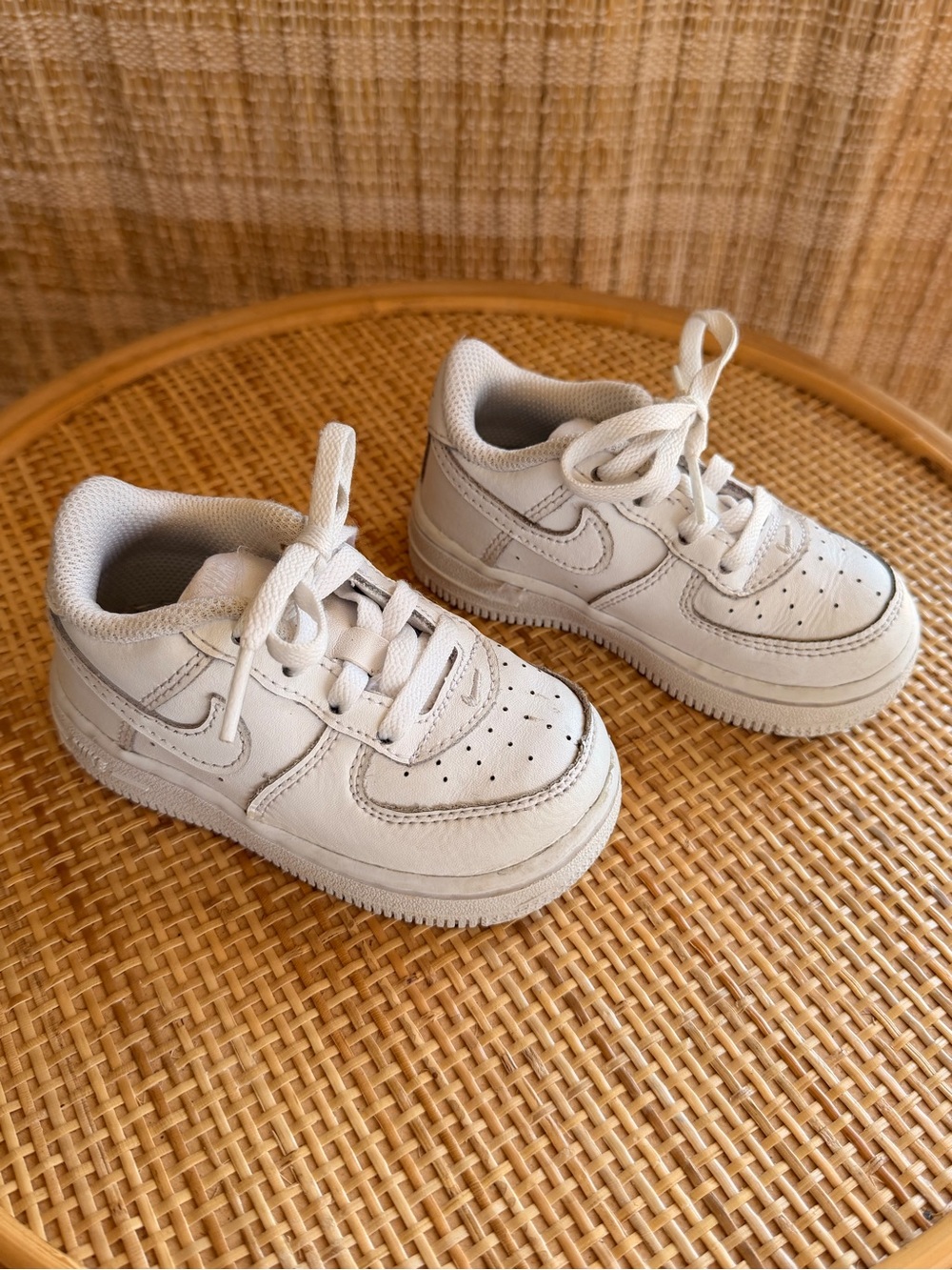 Nike Toddler White Leather Low-Top Sneakers